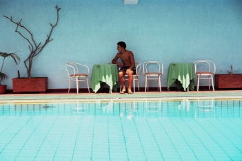 copyright: Frank Rothe | At the pool 0